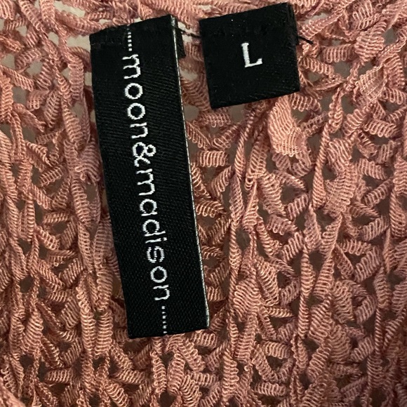 NWOT Moon & Madison Crochet Tank - Picture 8 of 8